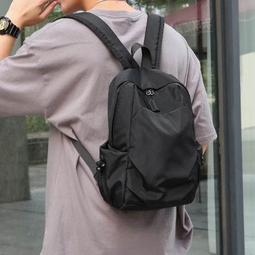 Le Petit Sac à Dos de Sport Pour Homme