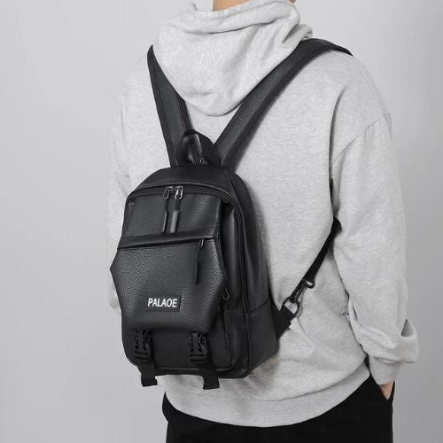 Le Mini Sac à Dos pour Homme en Cuir