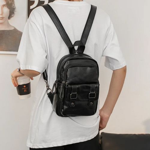 Le Petit Sac à Dos pour Homme en Cuir